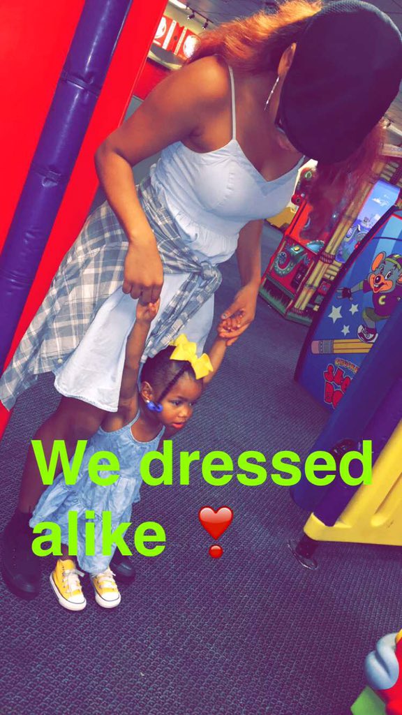 Shay_keyyyy's tweet photo. ChuckECheese date w. my love❤️❤️ https://t.co/QSPKyiYMgp