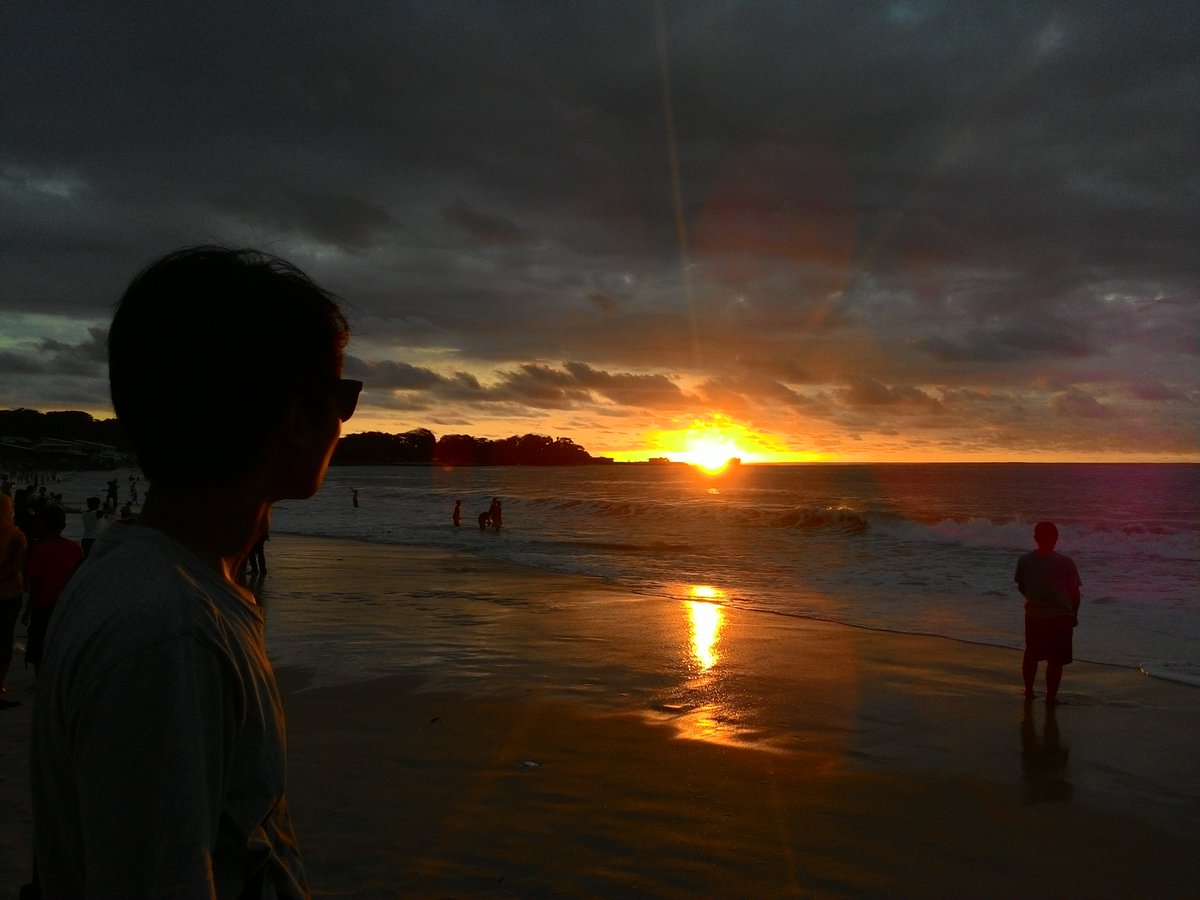 RizaniFirman's tweet photo. Pantai santolo @infogarut https://t.co/K5NJvOOmlq