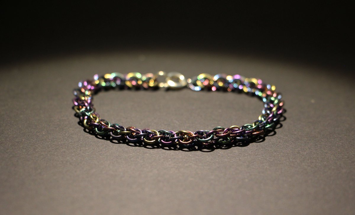 Strawberrywish's tweet photo. #13Ms #metals #chainmaille https://t.co/RgAAE09686
