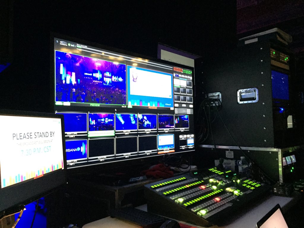 danpinka's tweet photo. Hello from the otherwise. Urbana 15.#Urbana15 https://t.co/pjJdvzN16k