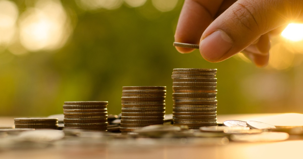 LalehLoans's tweet photo. Change adds up if you save it! Subscribe for automatic money-saving tips: https://t.co/Q6A9TqcBs3 https://t.co/gdthbPEl3i