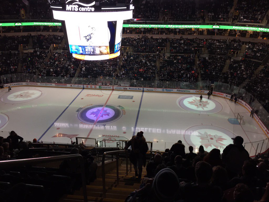 NealLinthicum1's tweet photo. What does Everest and our seats have in common? They're both #veryhighup. #GoJetsGo https://t.co/XEaVYfohsH