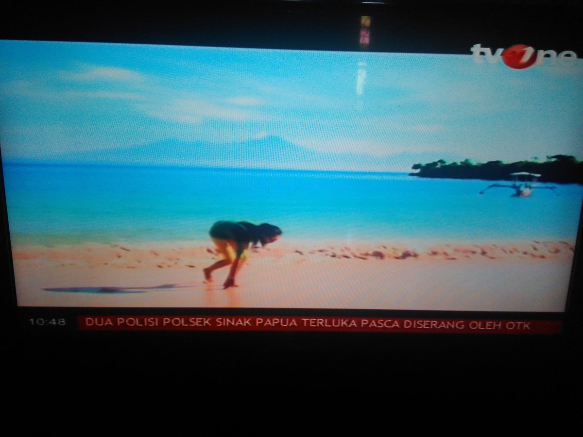 Pantai pink dan terowongan peninggalan Jepang, Lombok Timur, NTB di Coffe Break <a href="/tvOneNews/">tvOnenews</a> <a href="/LombokVacation/">LombokVacation</a>