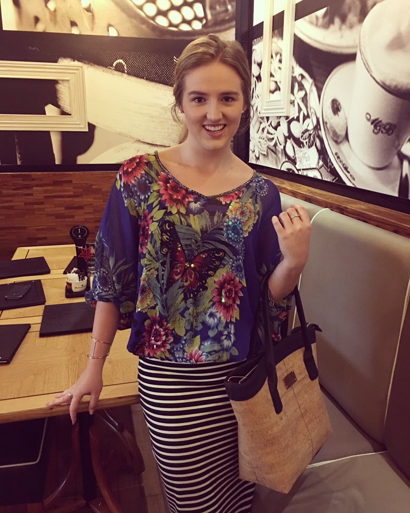 rowrowlean's tweet image. Taking Hazel from @LDJ_Collection out for a walk today at @Mugg_and_Bean.