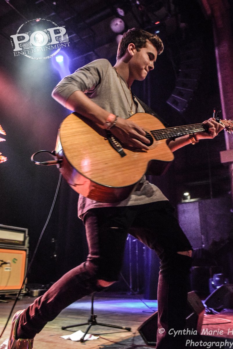 PopEntCom's tweet photo. @DevinHayes_ at #WinterLights3 a few weeks back! More great shots coming tomorrow! https://t.co/NmRAfctgIH