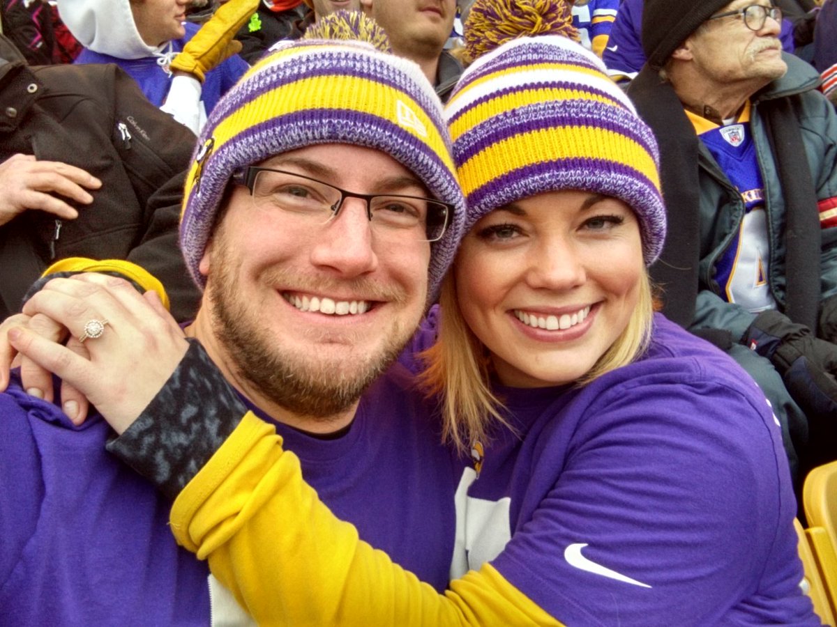 JustJess612's tweet photo. Skol Vikings! #mnvikings #minnesotagirl #NoPackNo https://t.co/YvzLI0suHJ