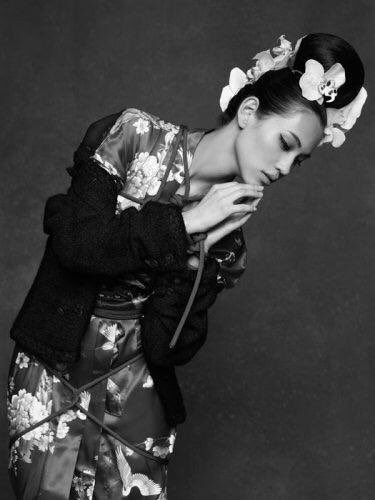 TeamMizuhara's tweet photo. A model must also be a chameleon. https://t.co/f1SVC6xBgW
