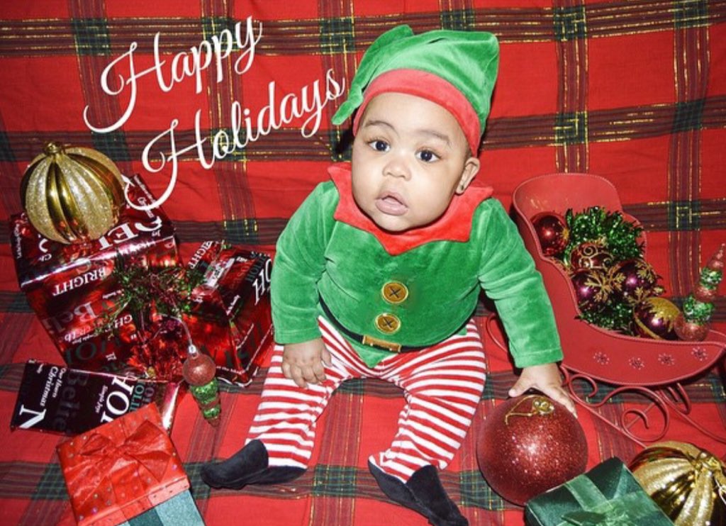 Dapshere_'s tweet image. Kamryns first Christmas 🎅🏽 looking like a real elf 😂