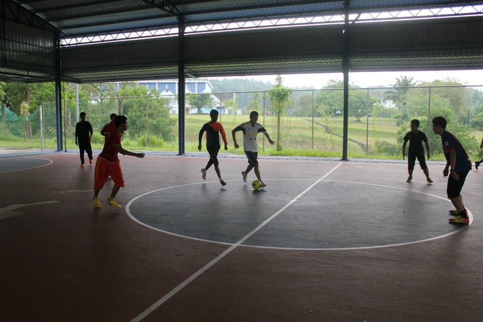 ansarapdrm's tweet photo. Court futsal yang menjadi kegilaan ramai.. admin tak sempat merasa..sob3 #onlyinMrsmPDRM https://t.co/49rRBMJkff