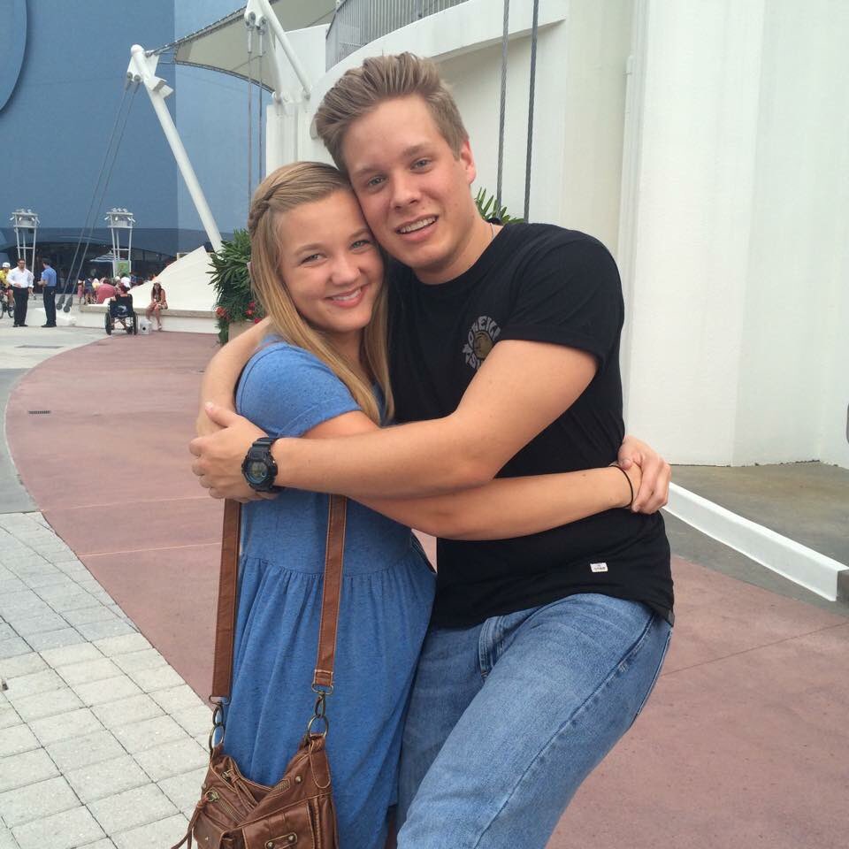 lovelovewoolf's tweet photo. happy birthday to one amazing musician. I hope I can see you again soon @MattWaldenAC ❤️💕 https://t.co/dIWjw9ACgS