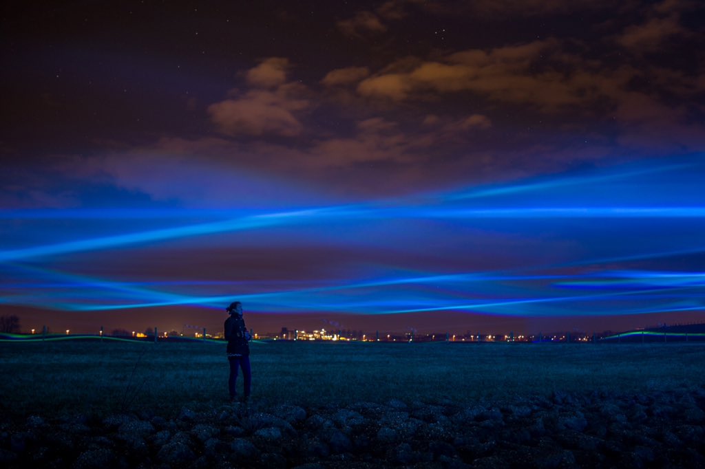 MartijnGrimmius's tweet photo. We dompelen ons deze @DeOchtend onder in het waterlicht van @DaanRoosegaarde op @SchoklandUNESCO @NPORadio1 https://t.co/8VuBhVVUjo