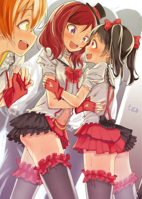 ラブライブのイラスト本に一枚描かせて頂きました! 3日目 東C30abにて頒布される模様です、よろしければどうぞ
https://t.co/2Tdpwcb5ep 