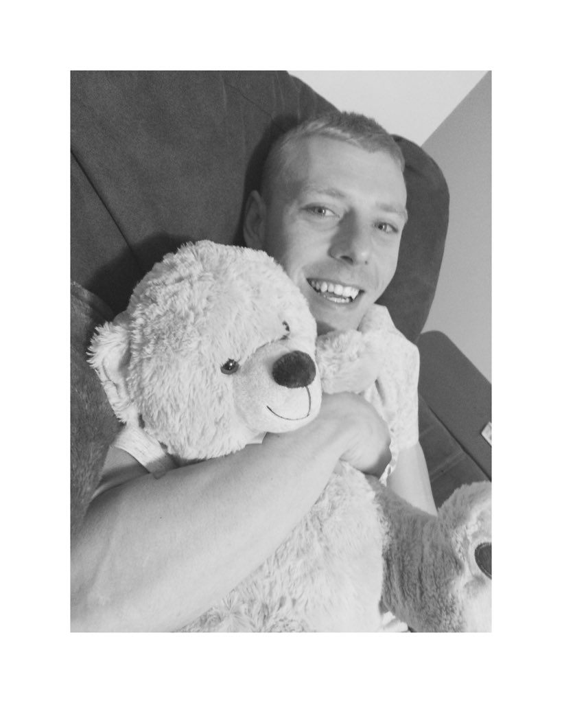 sweet_alll's tweet photo. melts my heart https://t.co/fKc80hMuDR