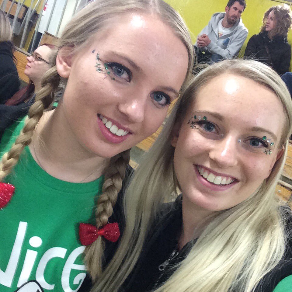 afrancis951's tweet photo. Me and Evil Twin's #BoutDay makeup for #GCRDA's #NaughtyVsNice #RollerDerby #DerbyGirls #DerbyTwins https://t.co/YrFmw2SiPS