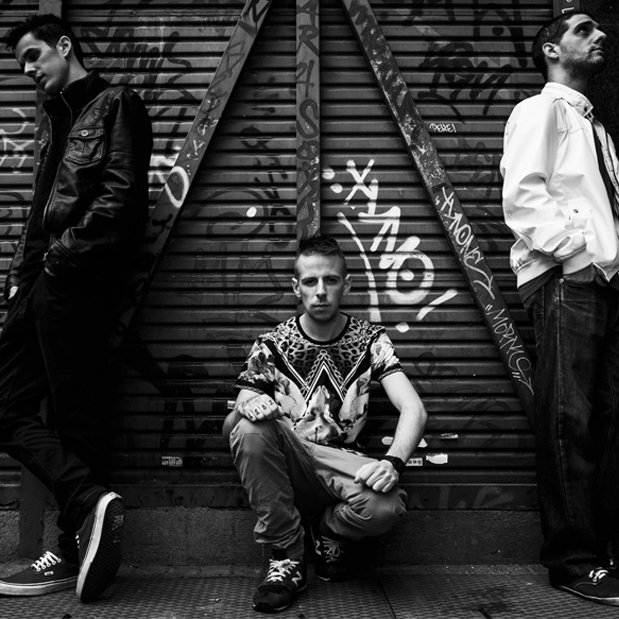 Oda melódica de <a href="/ProblemMakers/">Problem Makers</a> en <a href="/UnivackRecords/">Univack Records</a> Huele a Progressive-House de antaño. goo.gl/1LqVXL