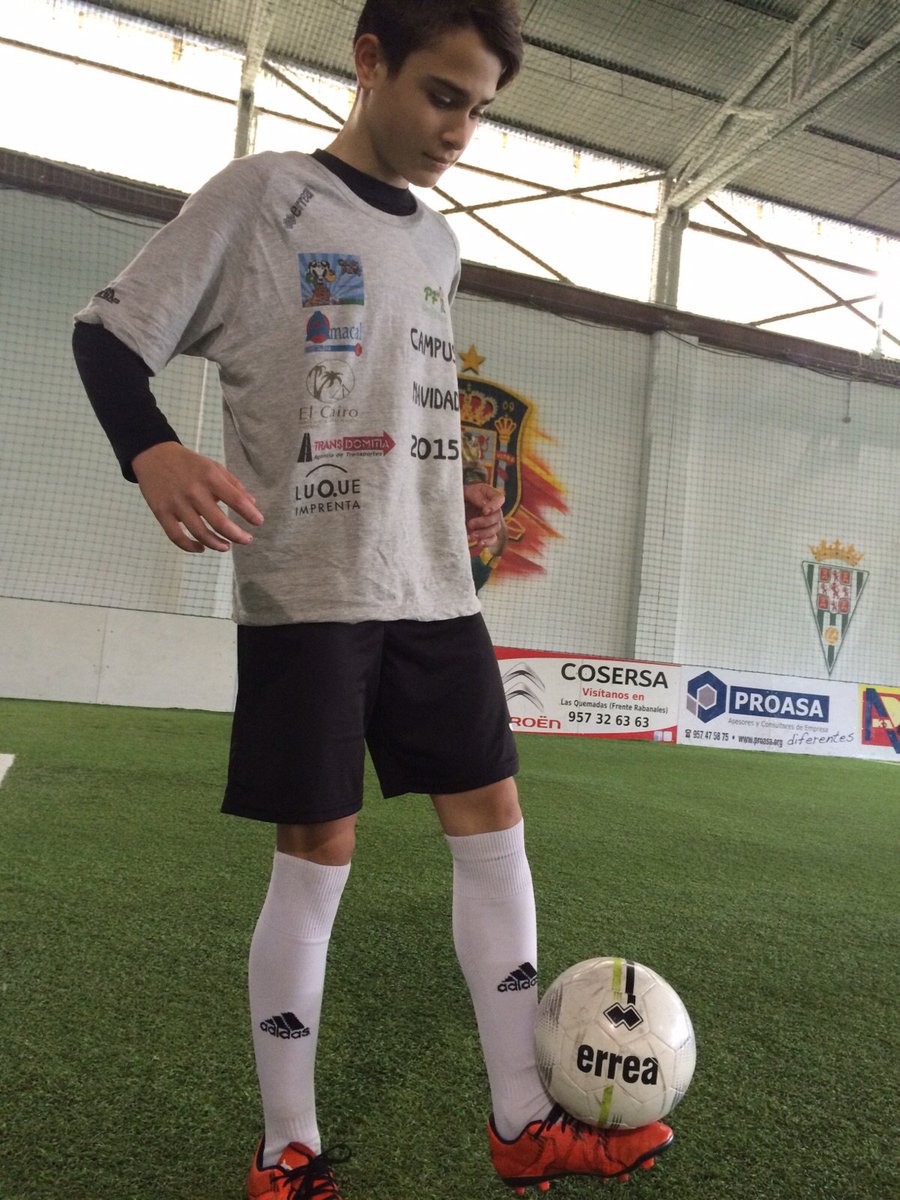ErreaCordobaJae's tweet photo. @ErreaOfficial en Campus Navidad @ProFutbolCO #AventuraErrea https://t.co/umGmW3x7Va