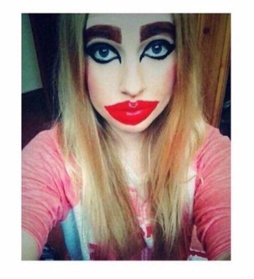 SuziesDad's tweet photo. Experimenting with Suzie's makeup. #AnyPointers #StageMakeup #beauty https://t.co/t9QYUlaiFu