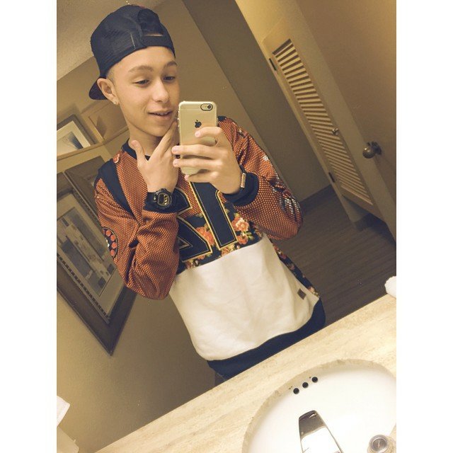 TomasTLB_'s tweet photo. Buenos días my boy 😻😘 @thelatinboyreal https://t.co/sculrUtDvE