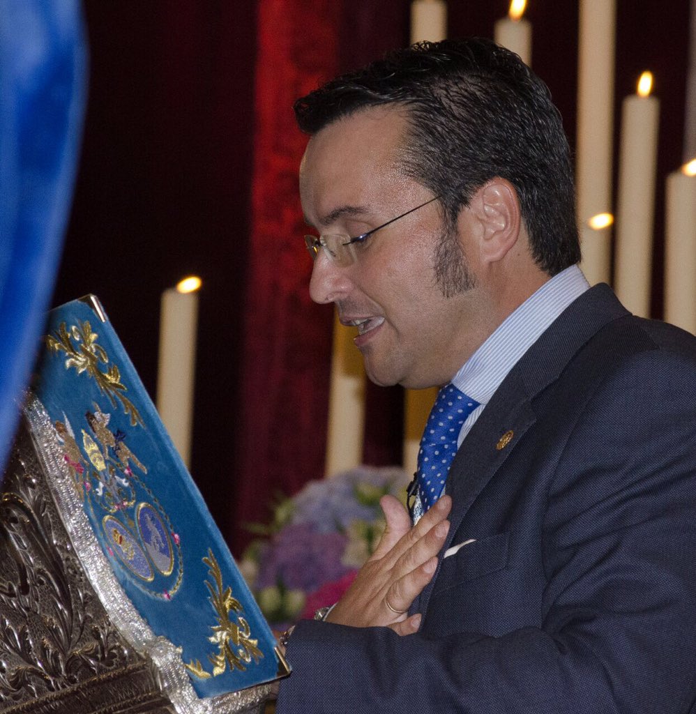 mserranohidalgo's tweet photo. Un pregón para la Reina, momentos inolvidables del 2015. Gracias por todo lo concedido. @asuncioncanti https://t.co/UTiwpn5Ld2