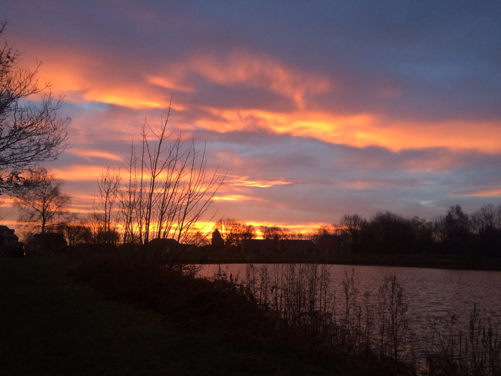 I never get tired of waking up too a different painting by Mother Nature every morning....