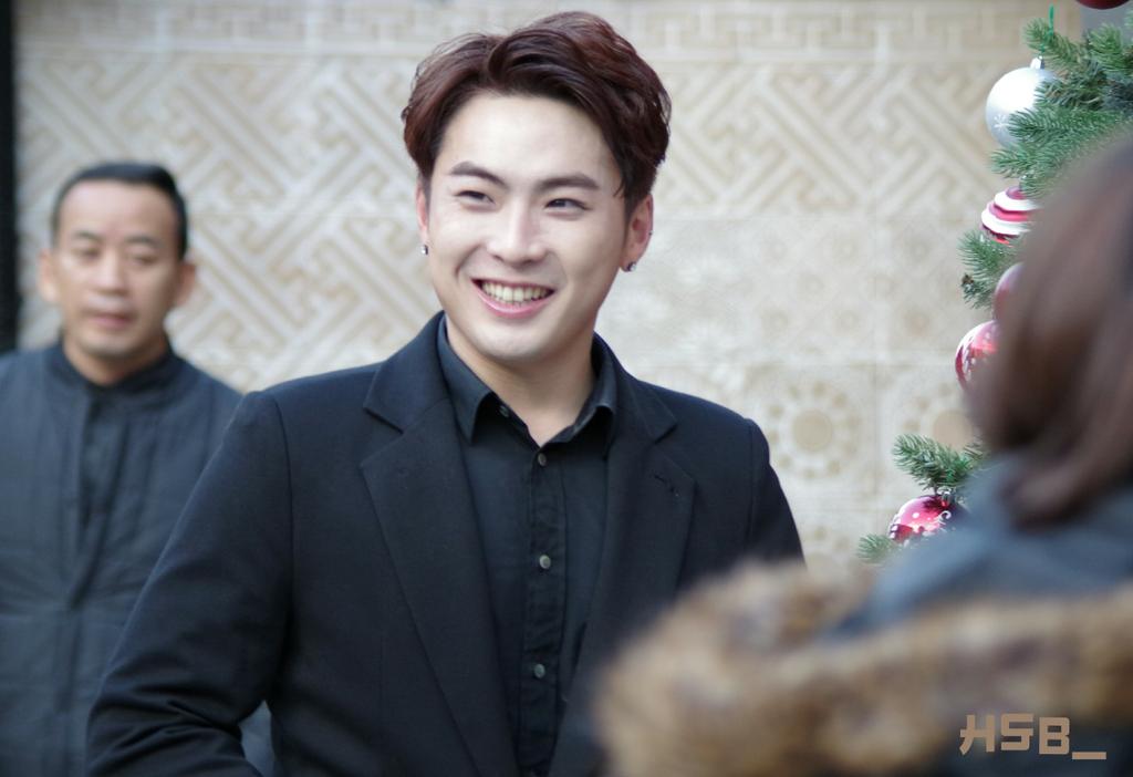 HappySmileBoy_'s tweet photo. 151226 SHOWBOX
공연후⏩ DNT 치호(@DNT_ChiHo )
#DNT #ディーエヌティ #치호 #チホ https://t.co/QqXgRavOsB