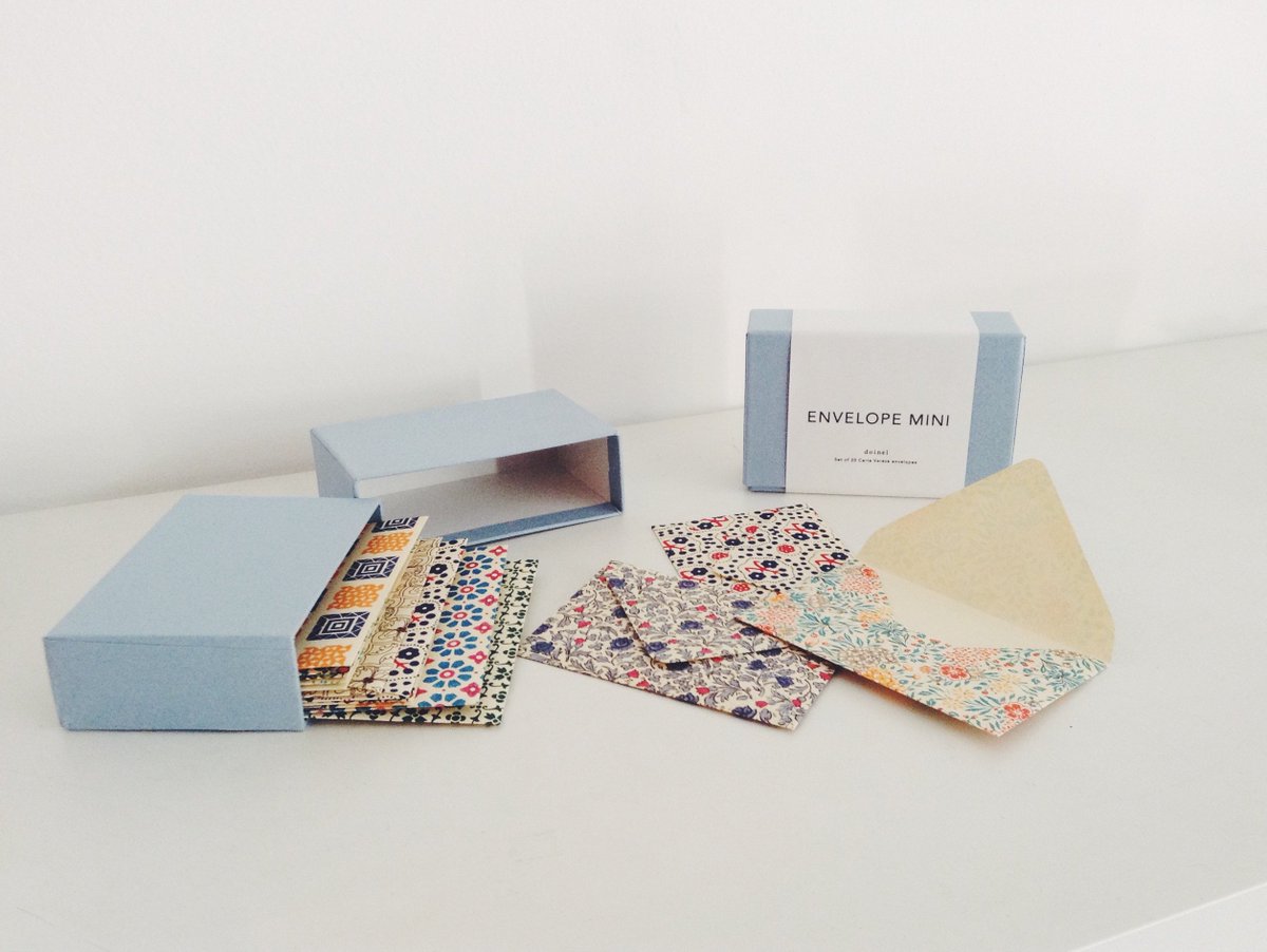 Doinel ドワネル Carta Varese 淡いブルーの箱に小さな封筒がぴったりと収まったオリジナルのboxセット 花柄や幾何学模様など10柄が各2枚ずつ入っています 贈り物に添えるメッセージや ぽち袋にもおすすめの便利なサイズです T Co Ayzeahbrvv