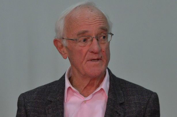 Happy 77th birthday to the brilliant Frank Kelly aka Father Jack Hackett! 