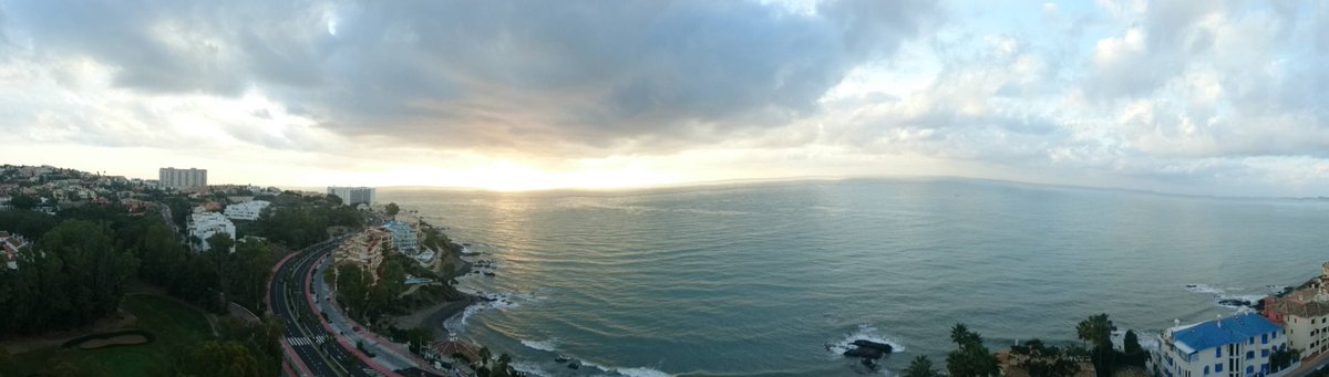 FirstFlatotel's tweet photo. Cena de Navidad: X€
Regalos de Navidad: X*X€
Despertarse con estas vistas: ... no tiene precio.
#Flatotel #Vistas https://t.co/LyKnEWMgj2