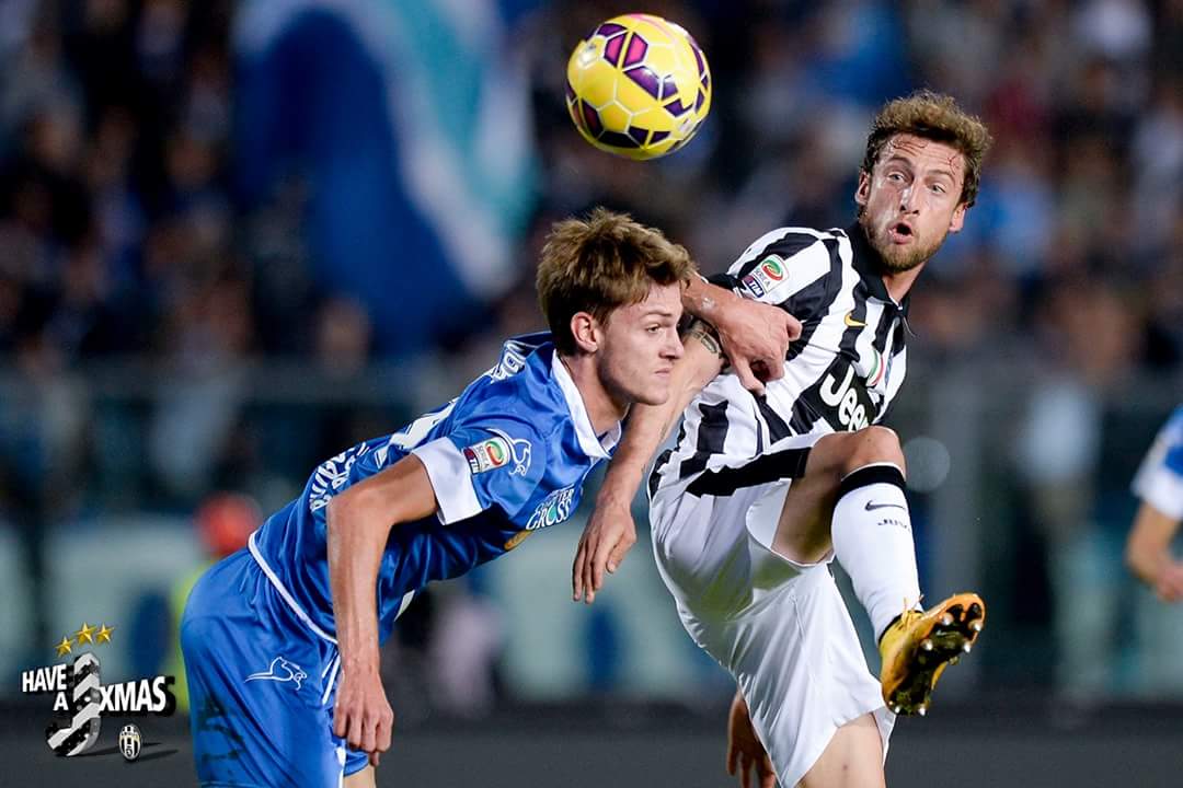 Feduz910's tweet photo. Ma questa foto?😂👌 #chefacce #fantastici #vecchitempi @ClaMarchisio8 @DanieleRugani @juventusfc ⚪⚫ https://t.co/lKLnUu5qE9