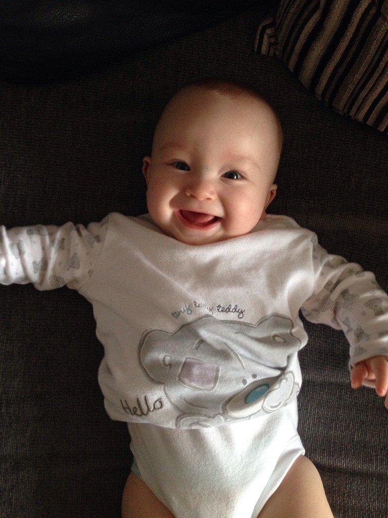glendolf86's tweet photo. Love this little girl ❤️xxx https://t.co/e5foj4u4Be