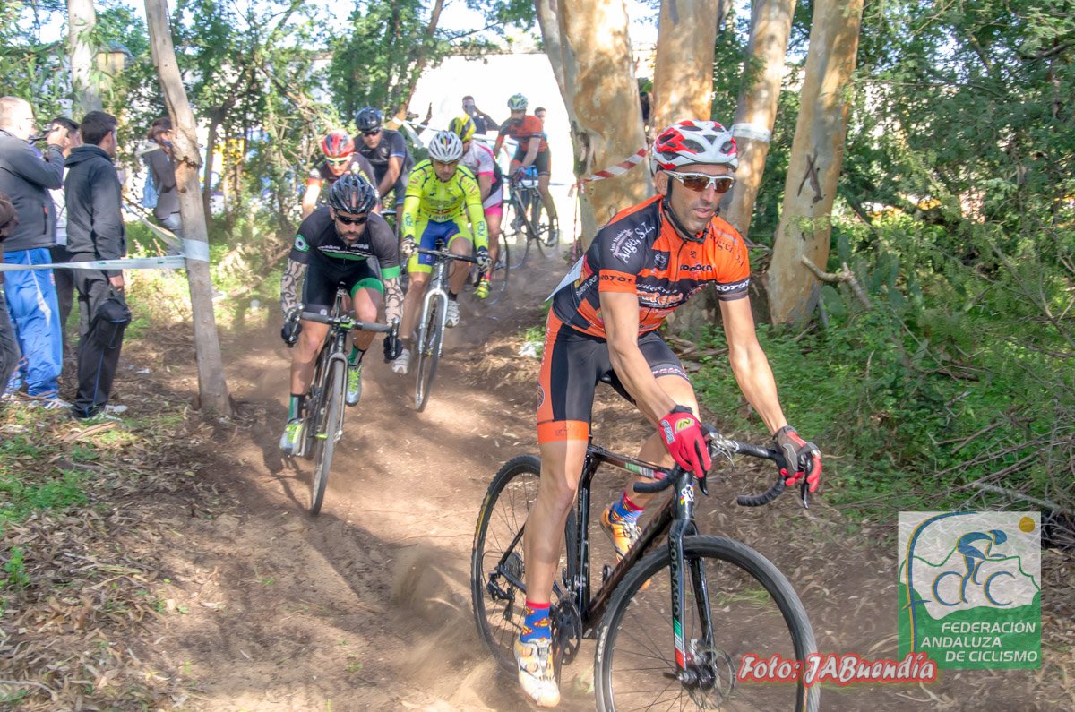 Galería (2/4) #CampeonatoAndalucíaCiclocross ow.ly/Wn6nH <a href="/cdGuerreroBike/">Guerrero Bike</a> <a href="/DeporteAND/">Andalucía es Deporte</a>
