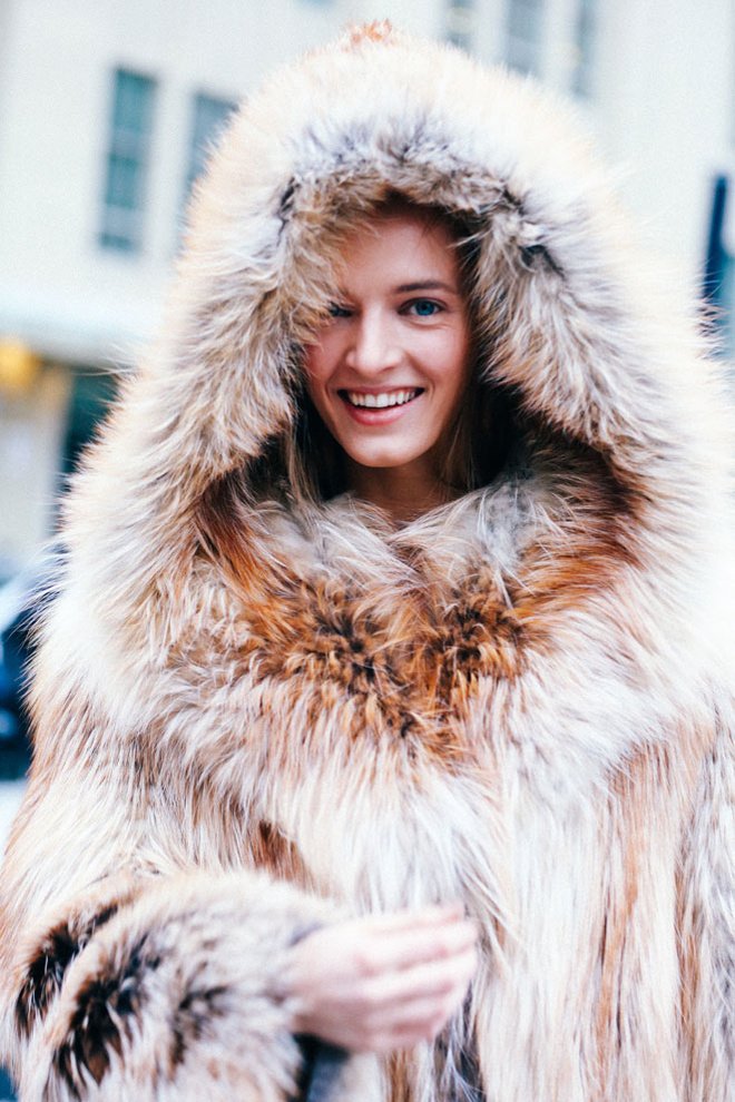 VogueFrance's tweet photo. Take inspiration from our #winter street #style stars for your #January2016 look: https://t.co/Vl69Xfkmdp https://t.co/7MxQqdSCM6