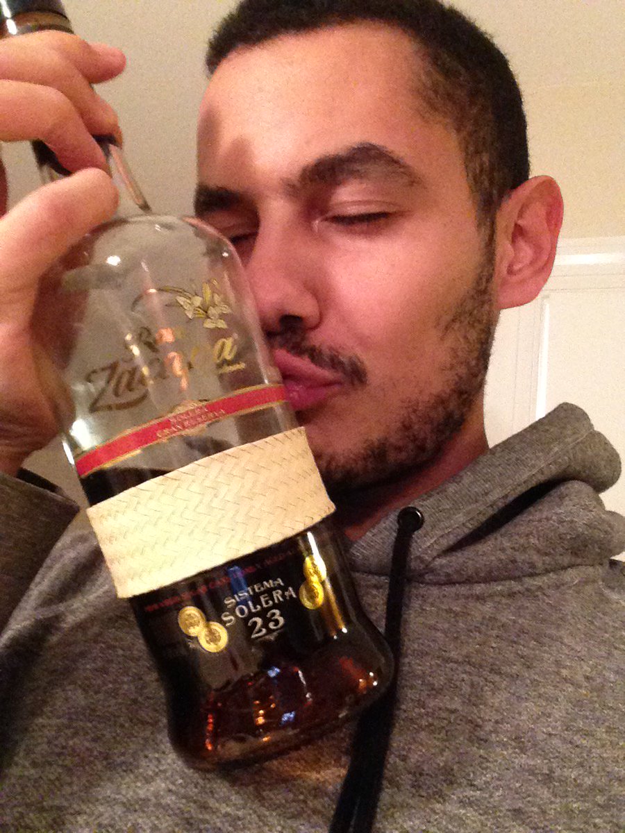 sofiazemame's tweet image. best selfie of 2015 @dawiteklund