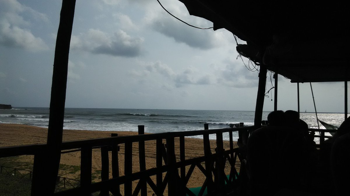 Saumyakaushal's tweet photo. @commonfloor @thekopargaonkar #UnCommonGoa
Shack, sand and the beach! https://t.co/RprhS0Egqq
