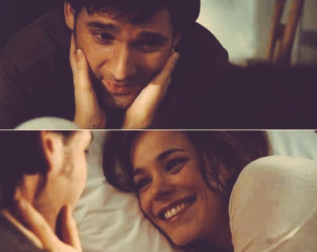 أحـــبك
لدرجة اني اعتقدت
انني أتنفس وجودك كي لاأختنق
وأنك أنفاسي التي تبقيني على قيد الحياة
وأنك نبض قلبي يا أميري!