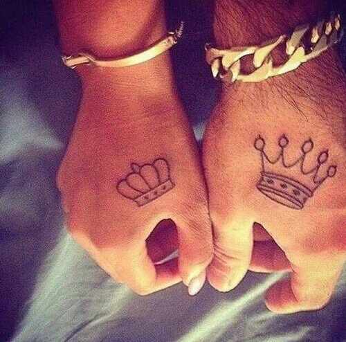 springbian's tweet photo. 46. Cual de estos tatuajes te gustaría hacerte con alguien? https://t.co/uI6lFU1W3N
