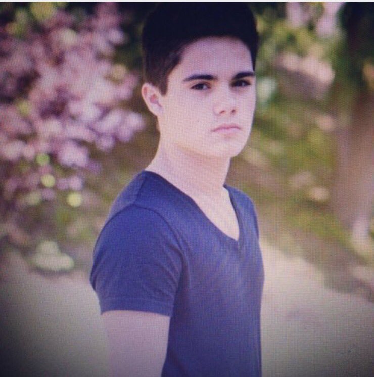  HAPPY BIRTHDAYY!!!! I hope you have an amazing birthday!!! I am most likely your biggest fan!!! Love u 