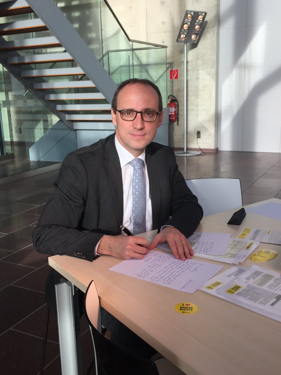 wimdries's tweet photo. Net een brief geschreven voor de wereldwijde schrijfmarathon van @amnesty https://t.co/8STGwoDavn @stadgenk @BibGenk https://t.co/VMAXnQmZcg