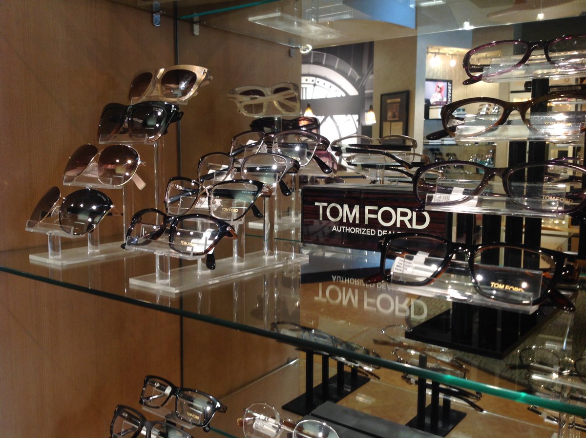 EyewearGallery's tweet photo. We're back! Stop in today 9-5 to see all the new styles! Start the #NewYear with #FabFrames! #ItalianDesignerFrames https://t.co/9xOpCbNu6j