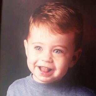 milenanarr's tweet photo. @Nashgrier lmao you're an adult now, fml I remember in 2013 you were freaking out bc you were turning 16😂ily❤️❤️ https://t.co/zDYSxX6h0m