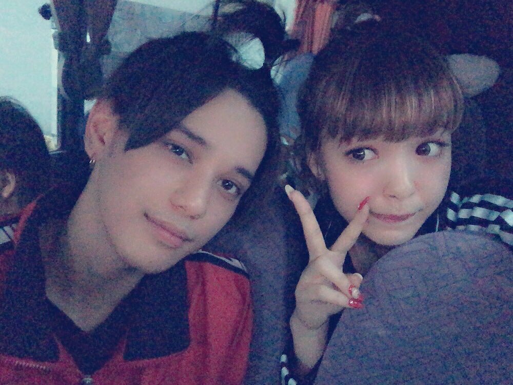 りちゃん バトシンくんとにこるんが付き合ったけど バトラーやにこちゅうやめない人rt ふたりの恋を応援する人rt 藤田ニコル バトシン T Co G47rvyhc0k