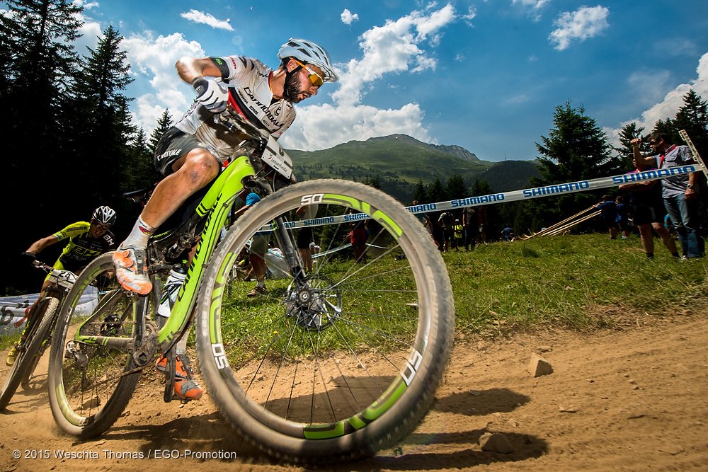 NWcycling's tweet photo. It's time to hit the last days of the year with the best attitude! #ExtremeTechMTBPlus @ManuelFumic https://t.co/XQsZB8M3kd