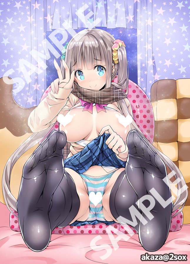 個人絵だとこの4枚かなぁ。半分冬コミの宣伝みたいになっちゃったけど、今年最後にイイ足が描けた。仕事絵だとアルペジオのタカオと冴えカノの詩羽先輩が入る。 #2015自分が選ぶ今年の4枚 