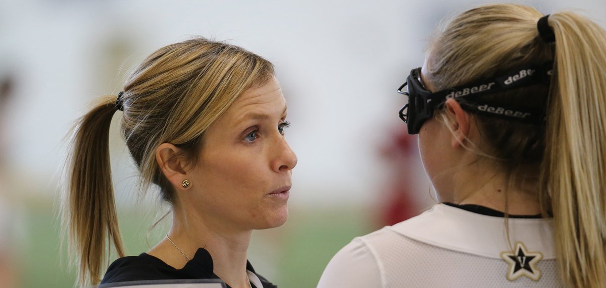 CommodoreNation's tweet image. From Winter issue, @VanderbiltLax assoc. HC Beth Hewitt talks coaching, her roots &amp;amp; family. bit.ly/1OoLWFT