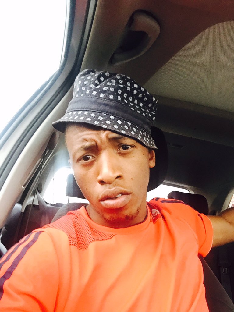 Dumi_MkokstadSa's tweet photo. Hope usumVotelile uSisi THOBEKILE lapho or else!? 

👀👈😳😳

SMS: ICULO J to 33126 https://t.co/2cqp4dihZ1
