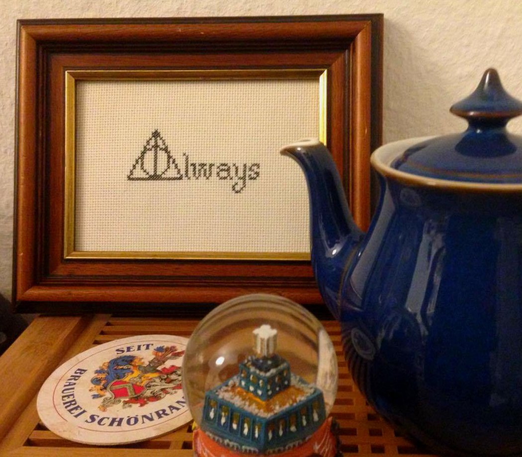 needlesnpinsel's tweet photo. After all this time? #HarryPotter #Snape #teatime https://t.co/h8qPXrOaA2