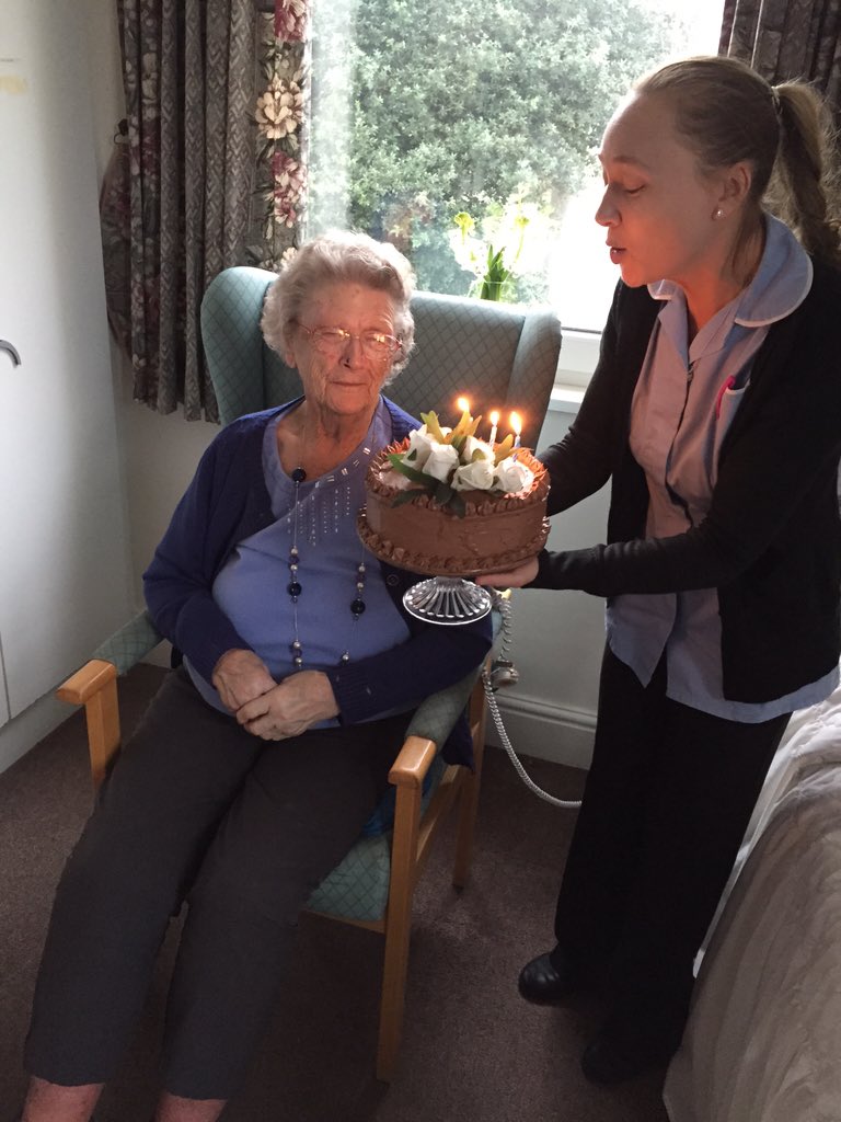 Huge thank you to @LelantNursing for making my Nannies 97th birthday a special one!!