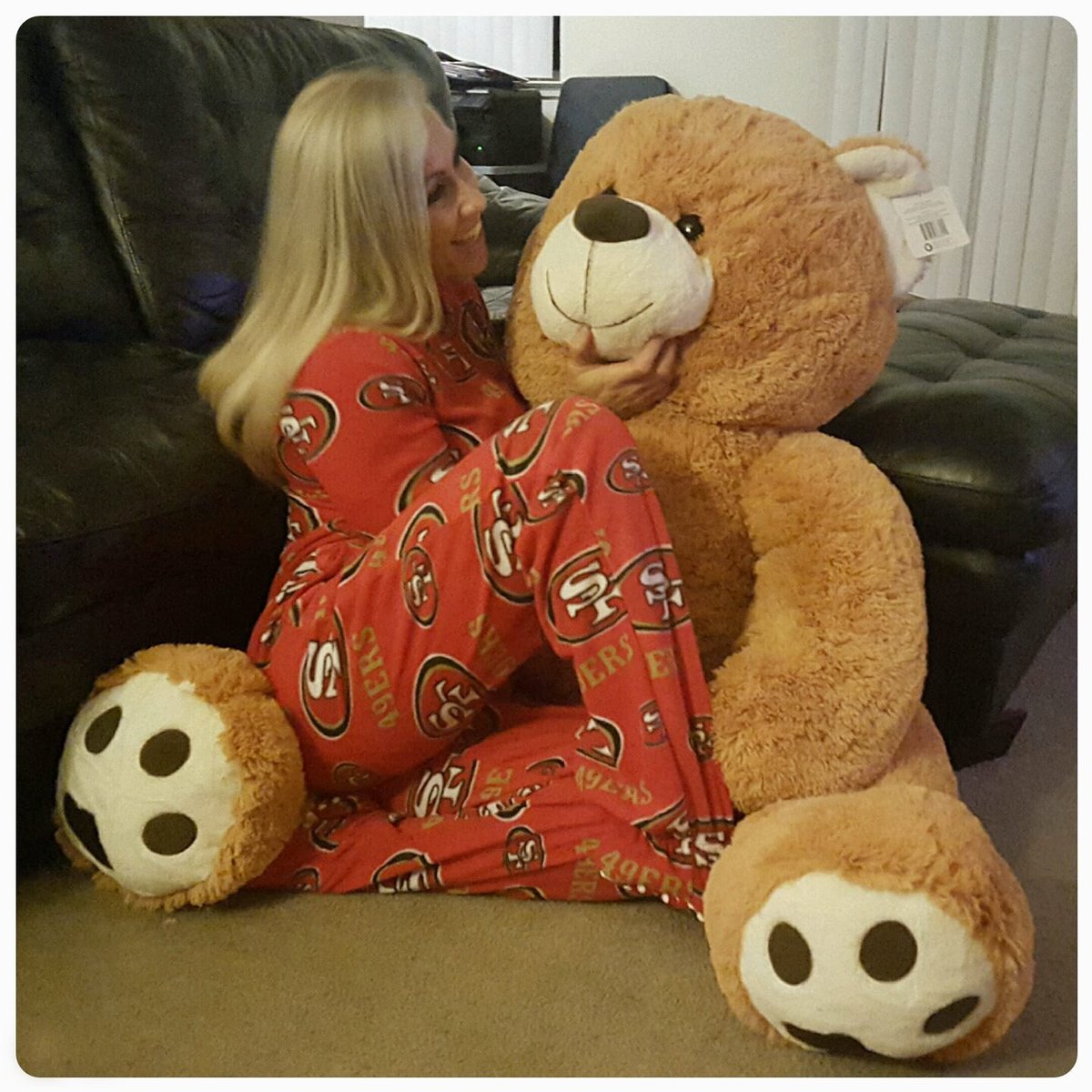 Read the story about this Teddy Bear: goo.gl/ULffwY :) #lovinglife #scarlettsuccess #49ers #christmas