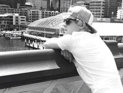 Ross Lynch
Happy Birthday!!!!!!!

1                        