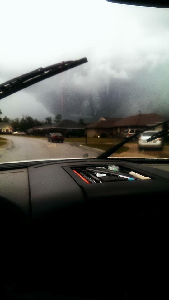 TateFootball's tweet photo. Crazy pictures near Molino, FL @NWSMobile https://t.co/FqQHQftPNA